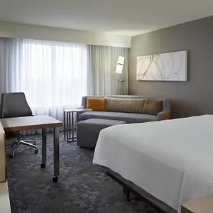 Hotel Courtyard By Marriott Airport, Toronto