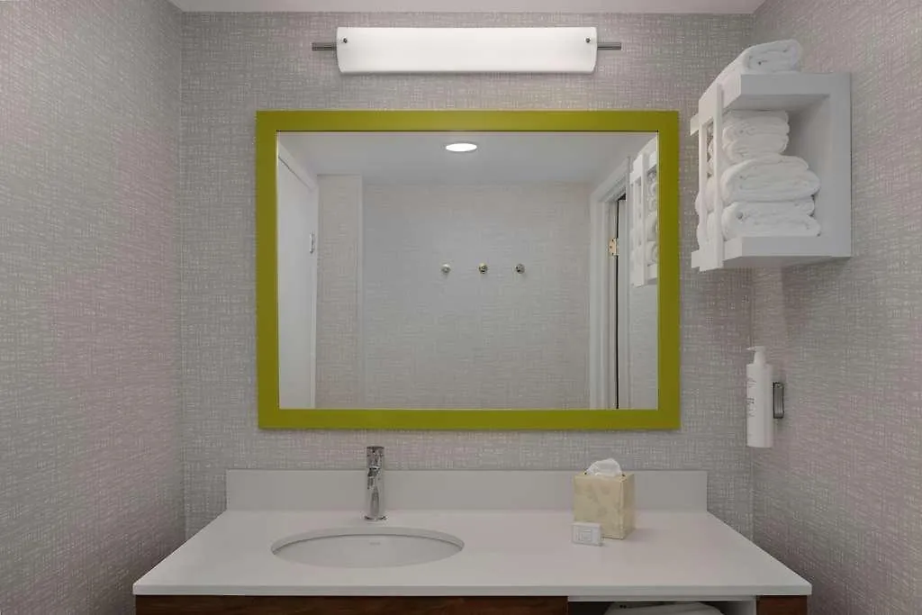 Hotel Hampton Inn & Suites By Hilton Toronto Downtown